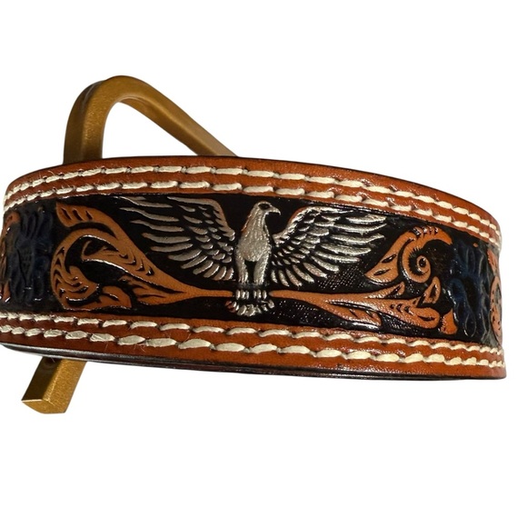 Stylish Tan Leather Belt for Men - Picture 2 of 10